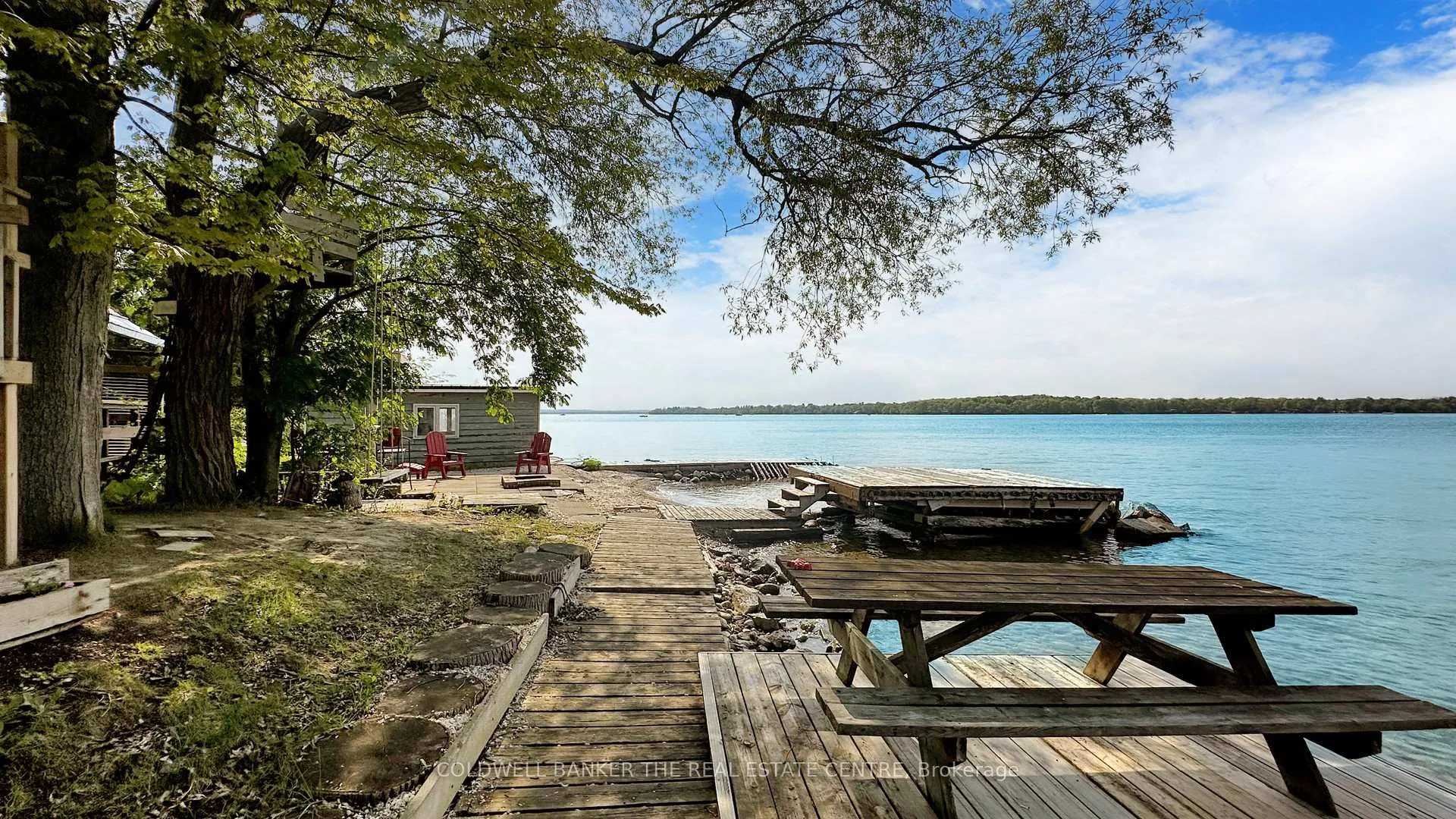 Photo 18 of 33 Lake Drive E, Georgina, Historic Lakeshore Communities — HOMEH