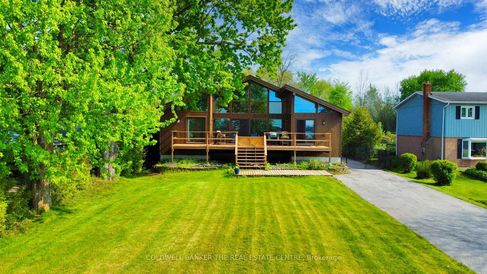 Photo 20 of 33 Lake Drive E, Georgina, Historic Lakeshore Communities — HOMEH