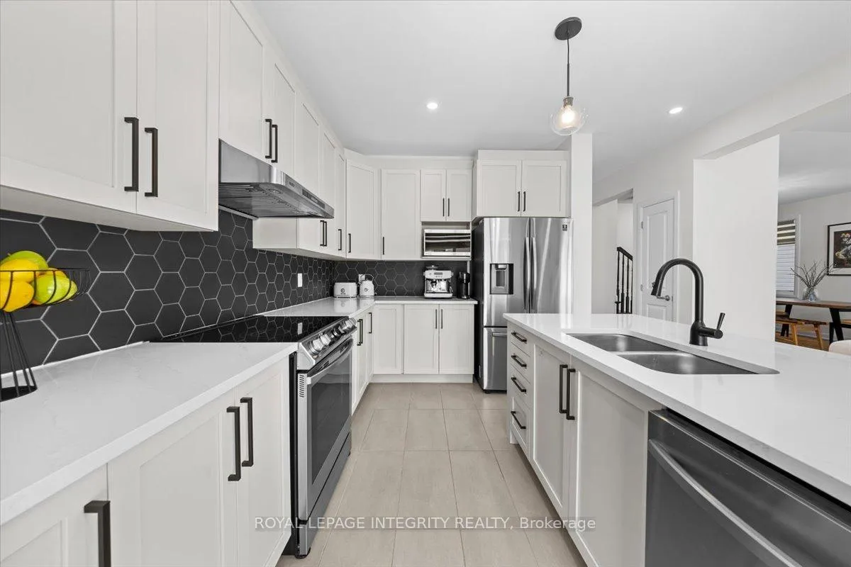Photo 17 of 772 Cappamore Drive, Ottawa, Barrhaven - Half Moon Bay — HOMEH