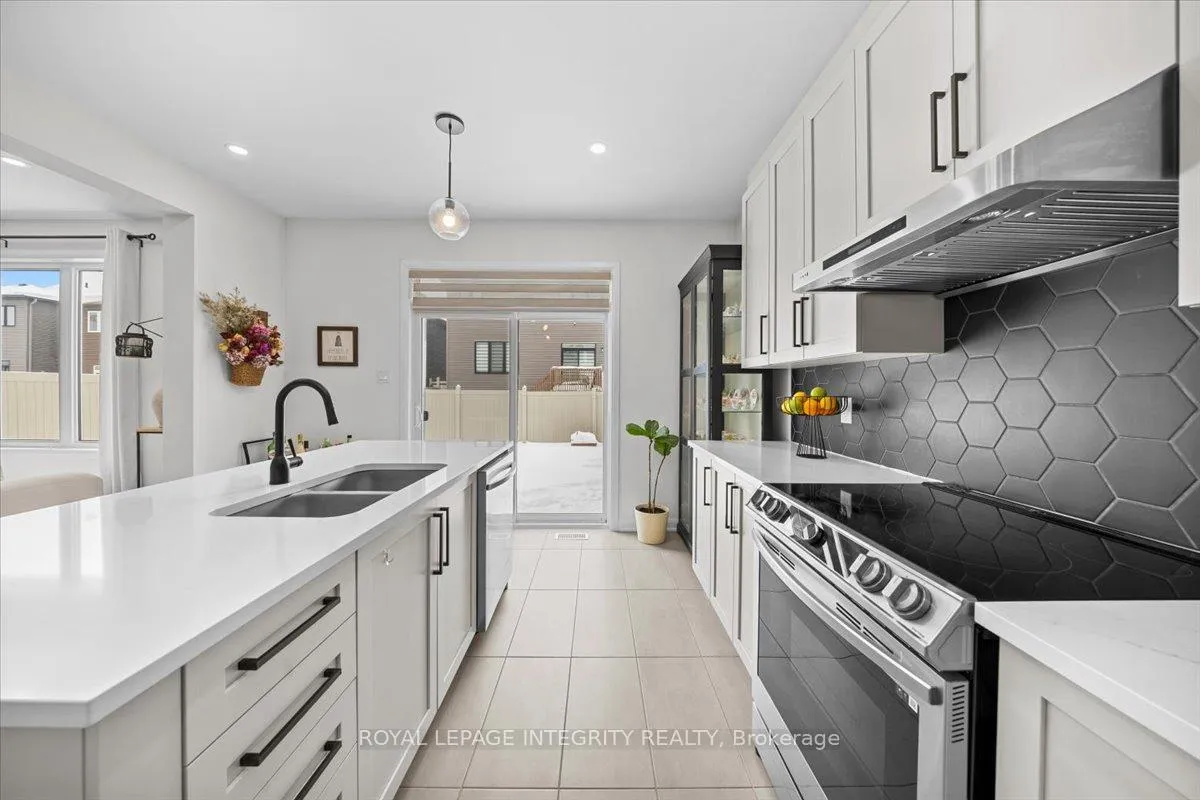 Photo 20 of 772 Cappamore Drive, Ottawa, Barrhaven - Half Moon Bay — HOMEH