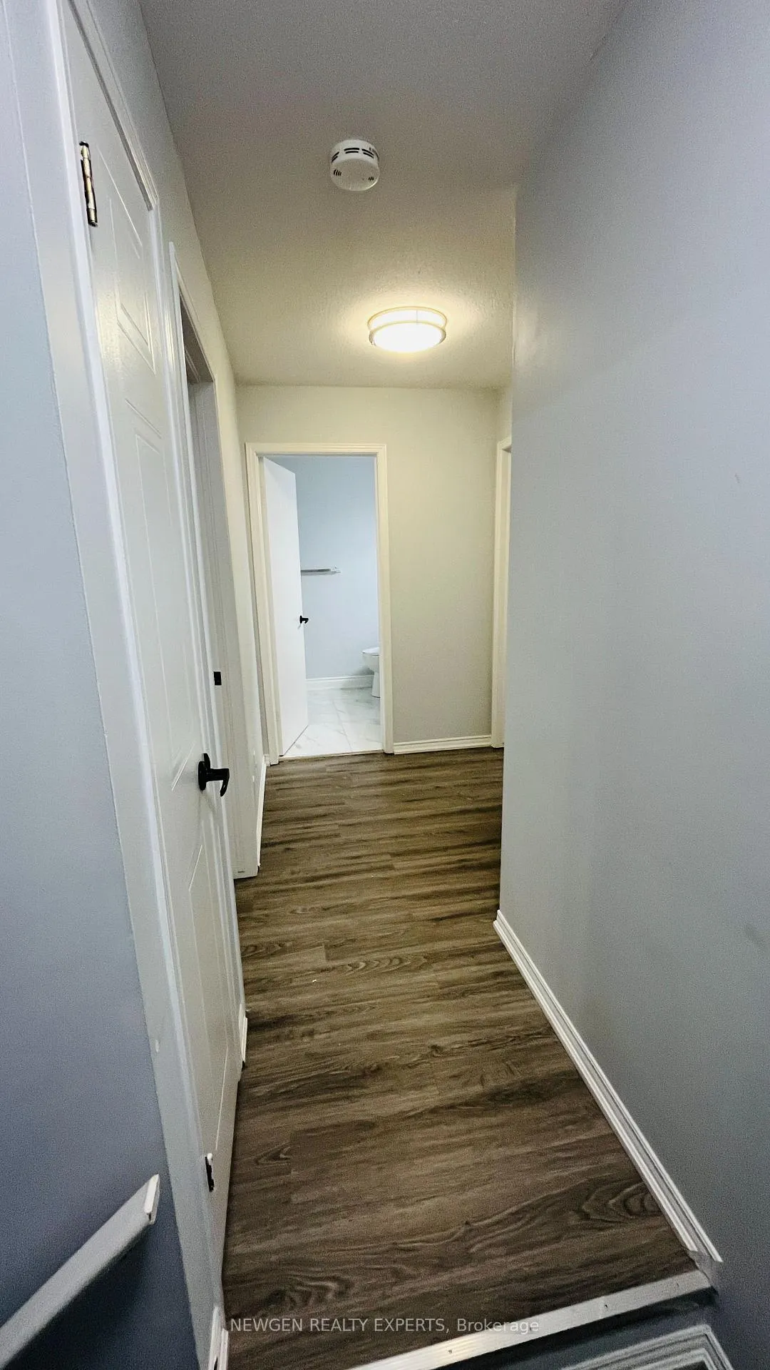 Photo 12 of 803 Deveron Crescent W, London, South J — HOMEH