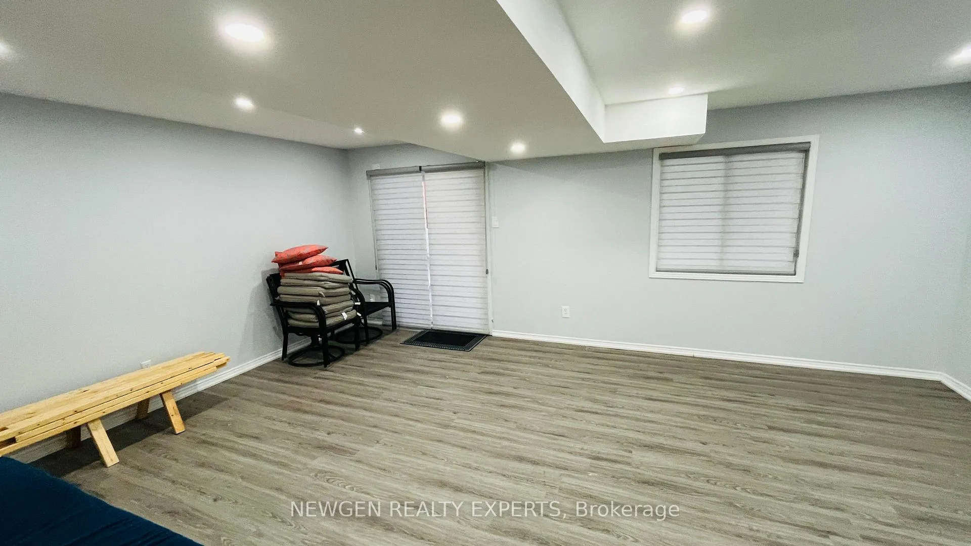 Photo 23 of 803 Deveron Crescent W, London, South J — HOMEH