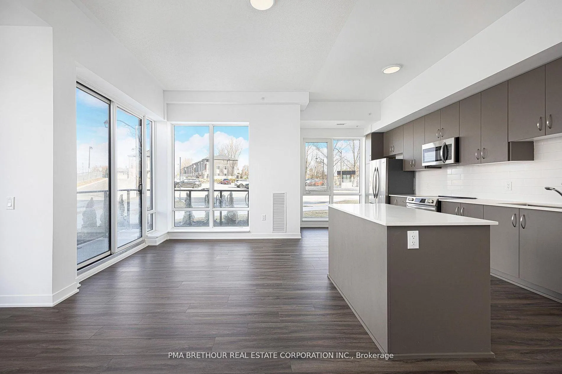 Photo 2 of Unit 118, 385 Arctic Red Drive, Oshawa, Windfields — HOMEH
