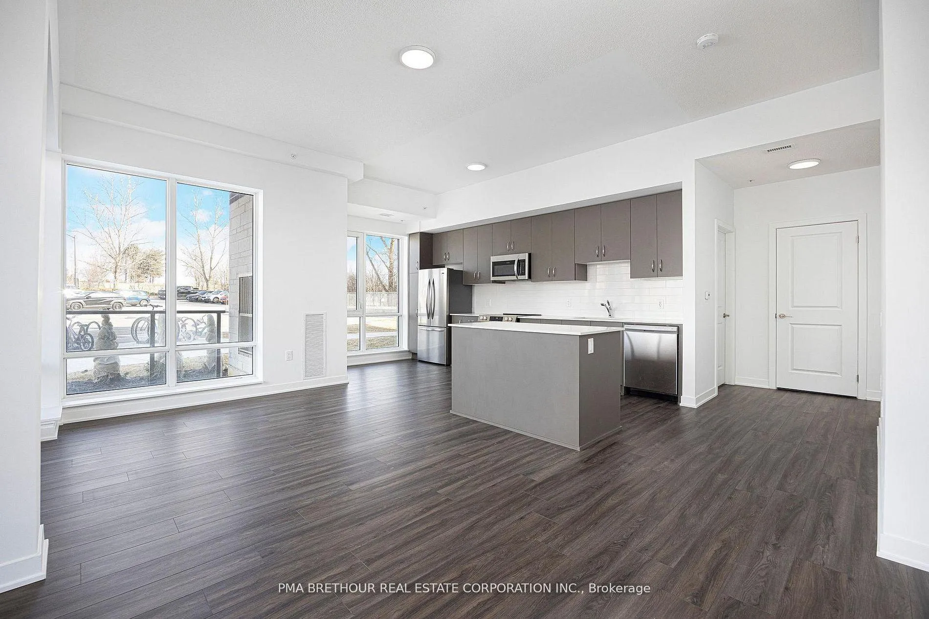 Photo 3 of Unit 118, 385 Arctic Red Drive, Oshawa, Windfields — HOMEH