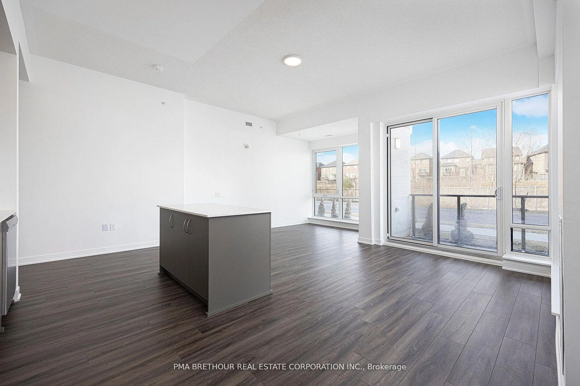 Photo 4 of Unit 118, 385 Arctic Red Drive, Oshawa, Windfields — HOMEH