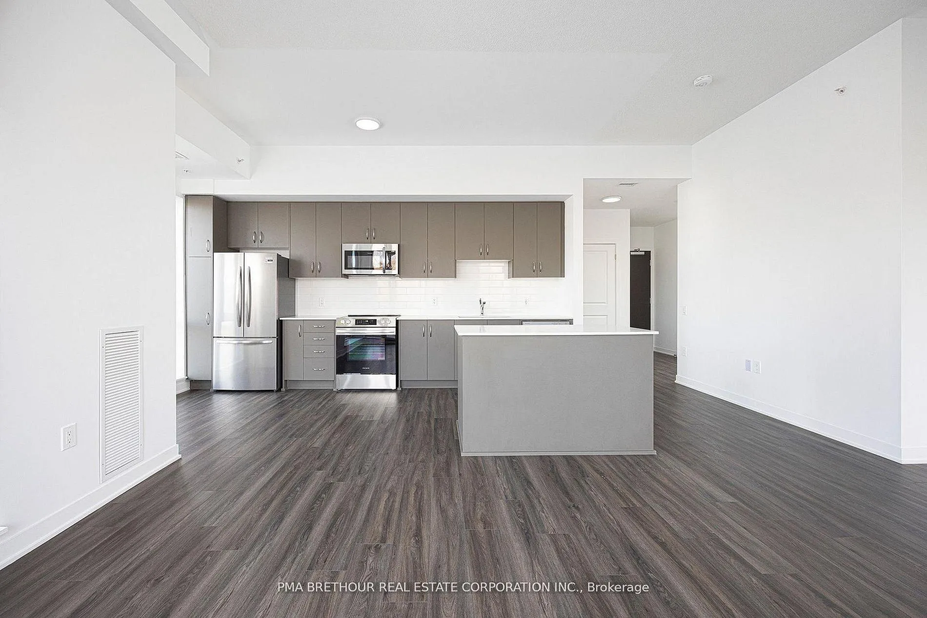 Photo 7 of Unit 118, 385 Arctic Red Drive, Oshawa, Windfields — HOMEH