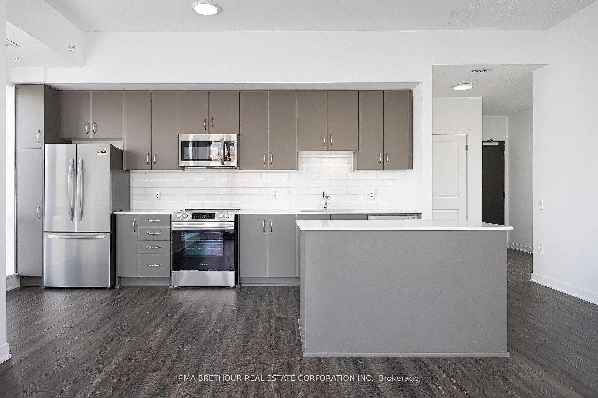 Photo 8 of Unit 118, 385 Arctic Red Drive, Oshawa, Windfields — HOMEH