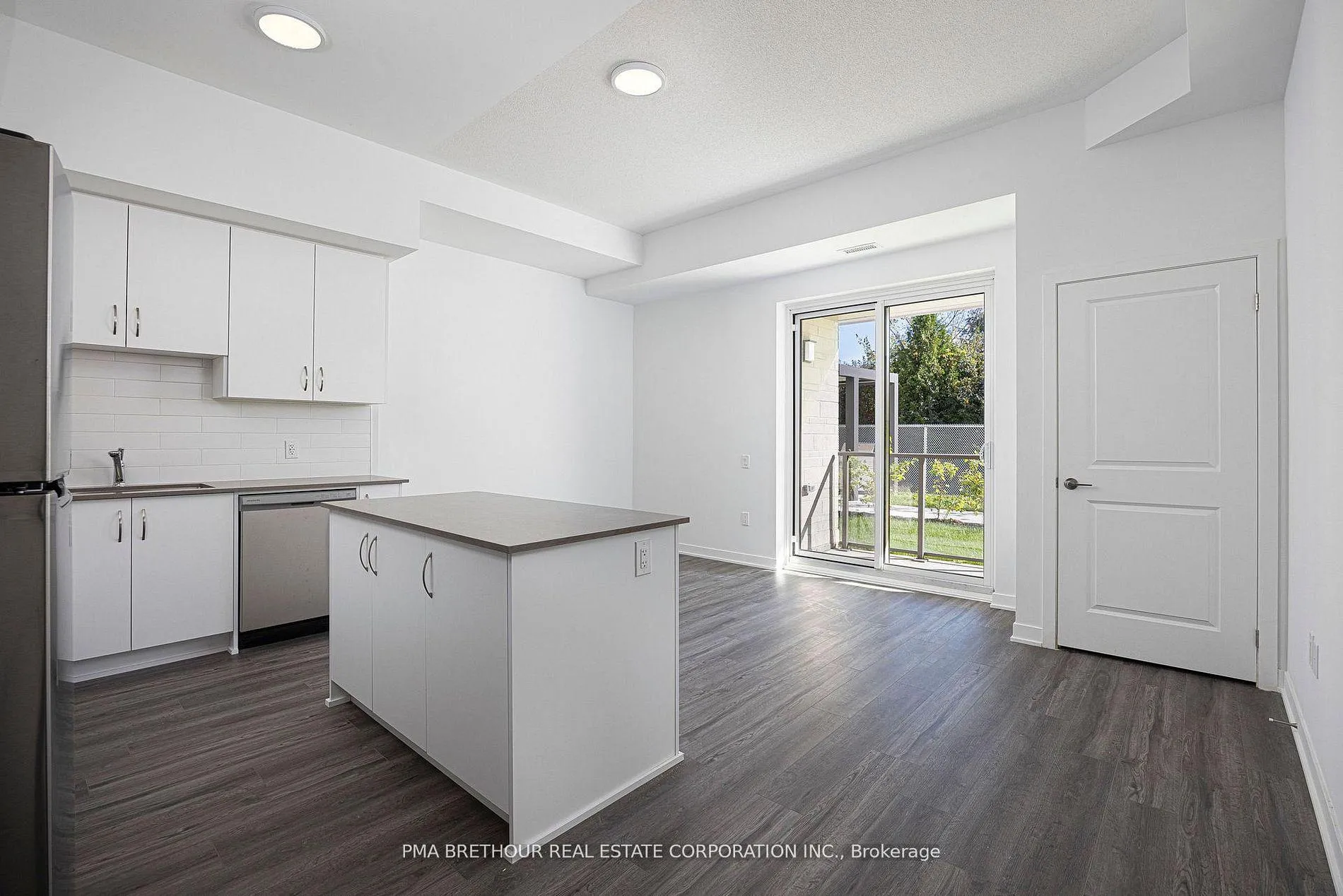 Photo 3 of Unit 101, 385 Arctic Red Drive, Oshawa, Windfields — HOMEH