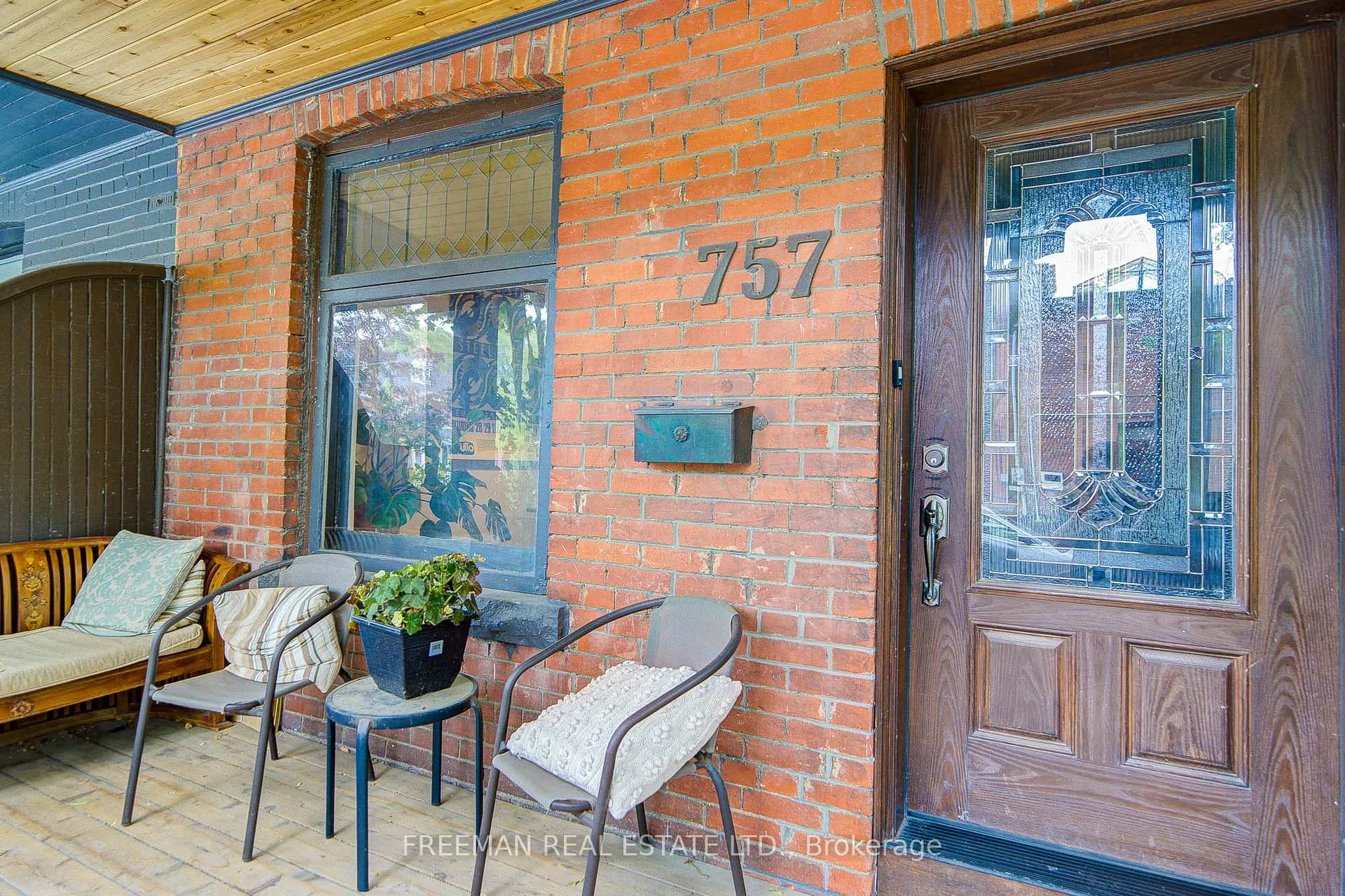 Photo 3 of Unit Main/Lower, 757 Manning Avenue, Toronto, The Annex — HOMEH