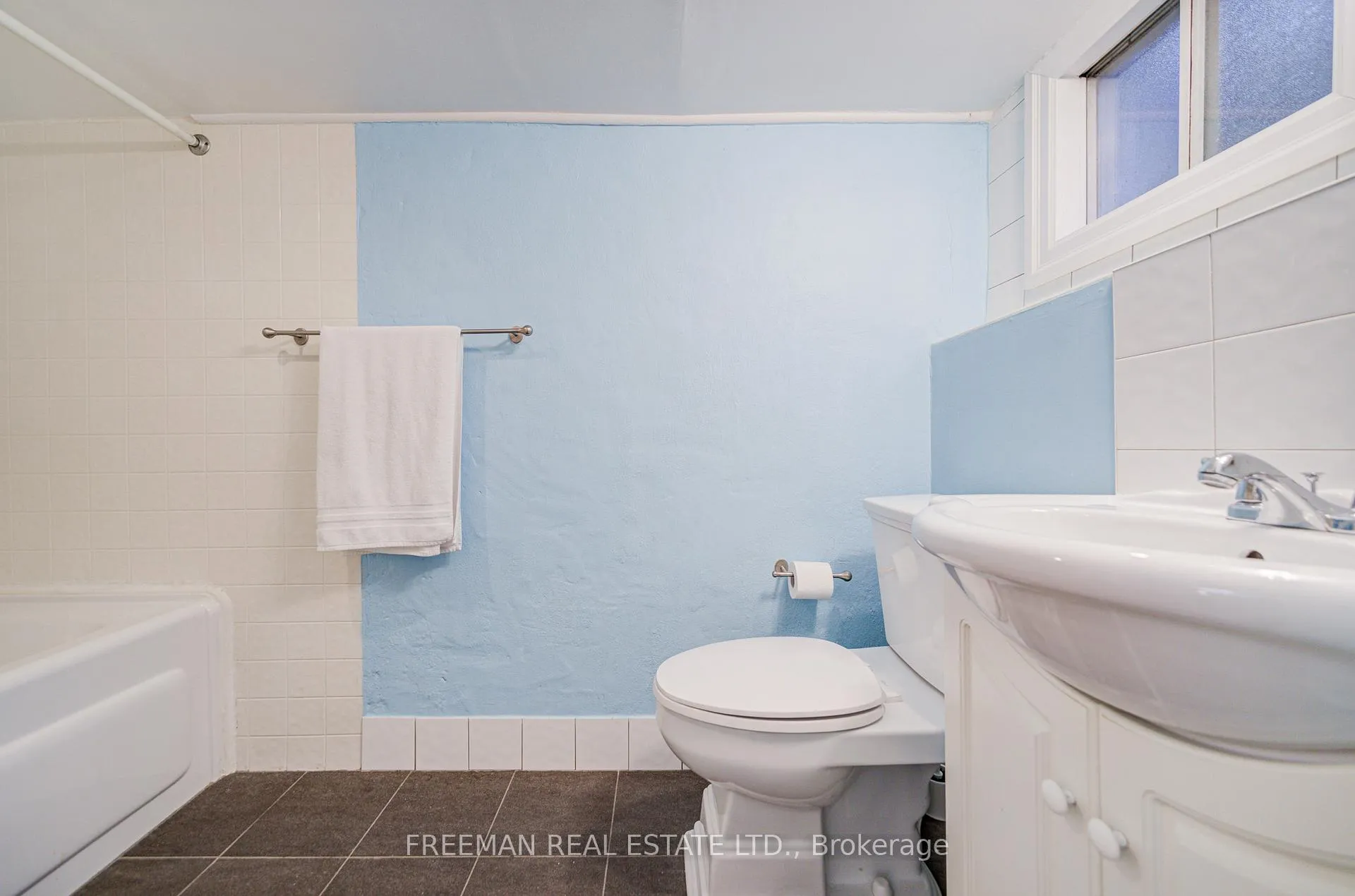 Photo 17 of Unit Main/Lower, 757 Manning Avenue, Toronto, The Annex — HOMEH