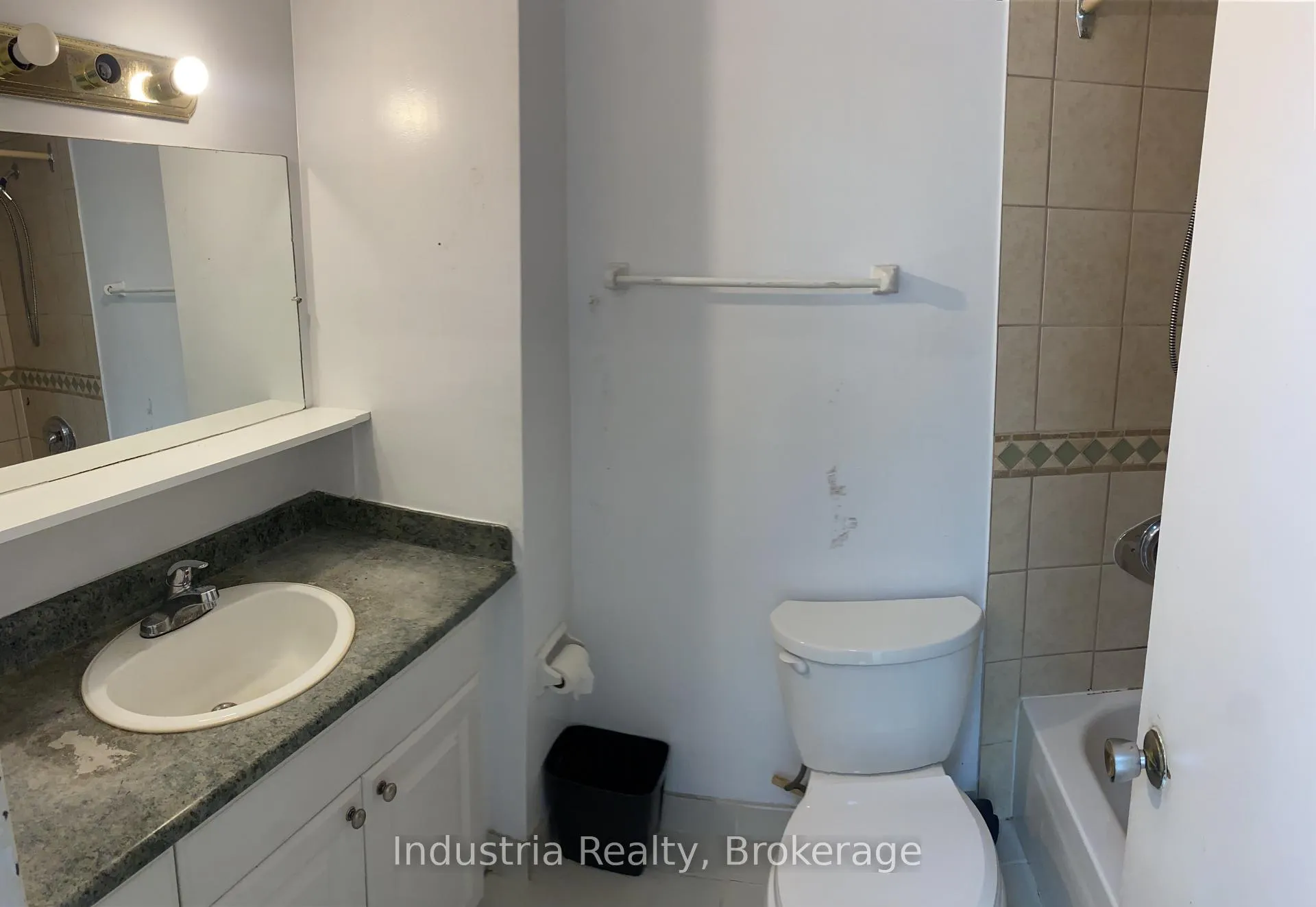 Photo 18 of Unit R2-2, 60 Pavane Link Way, Toronto, Flemingdon Park — HOMEH