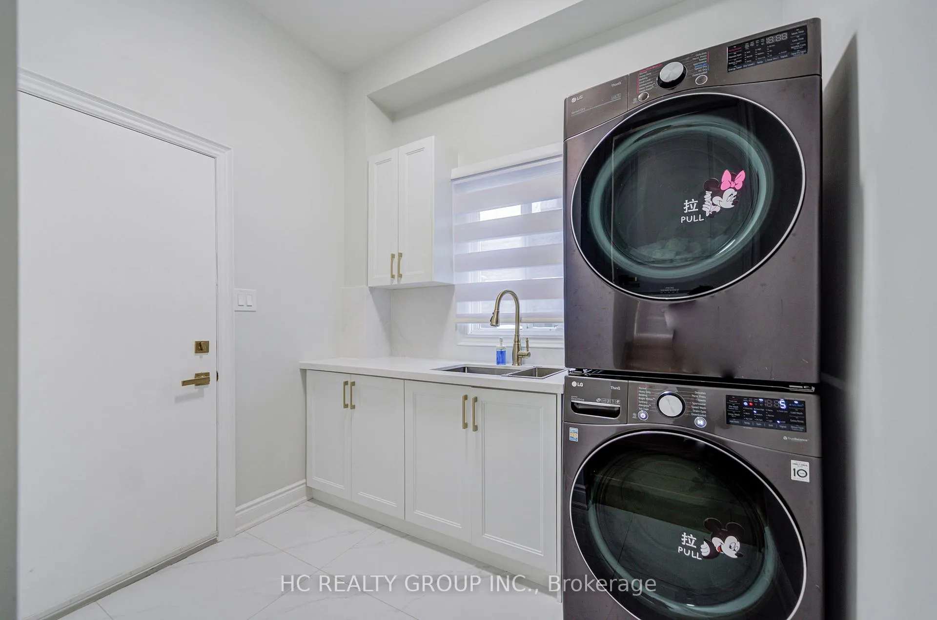 Photo 10 of 27 Corby Road, Markham, Unionville — HOMEH