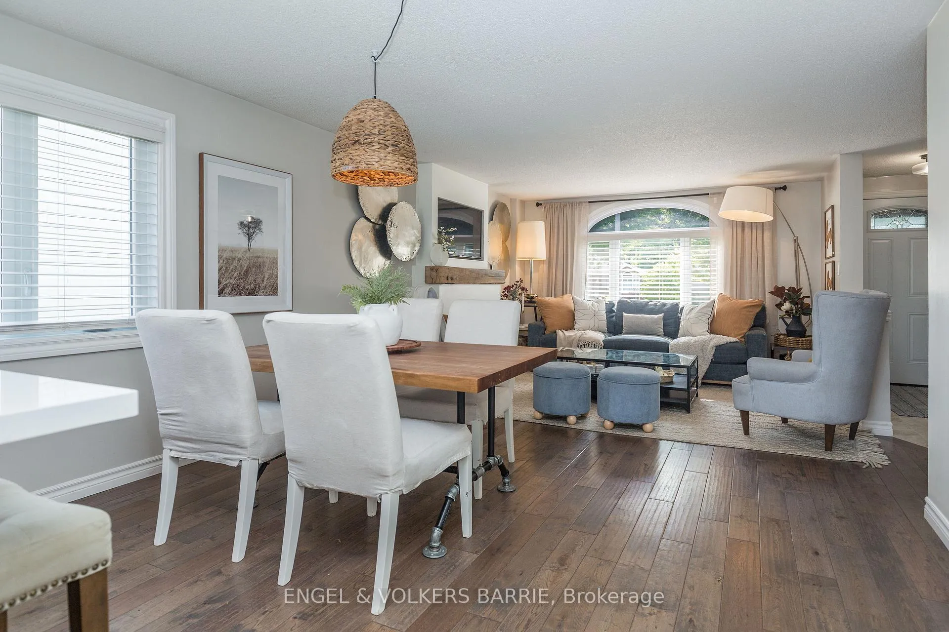 Photo 5 of 139 Columbia Road, Barrie, Holly — HOMEH