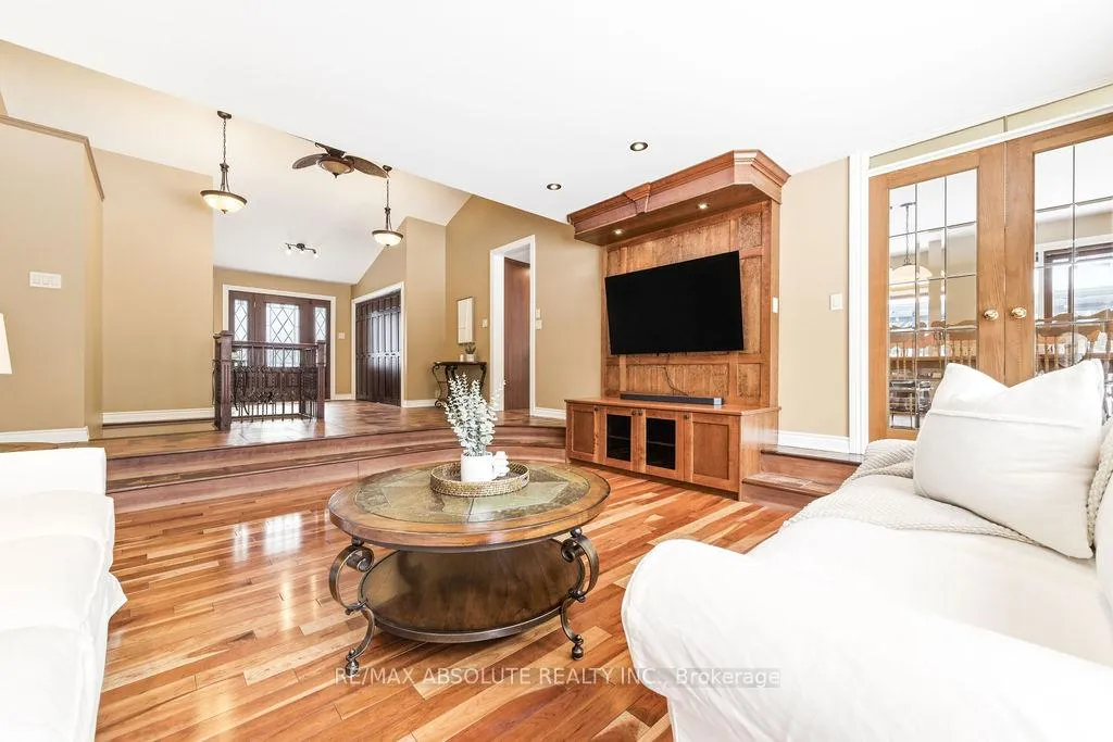Photo 7 of 206 Deerwood Drive, Ottawa, Fitzroy Ward (South West) — HOMEH