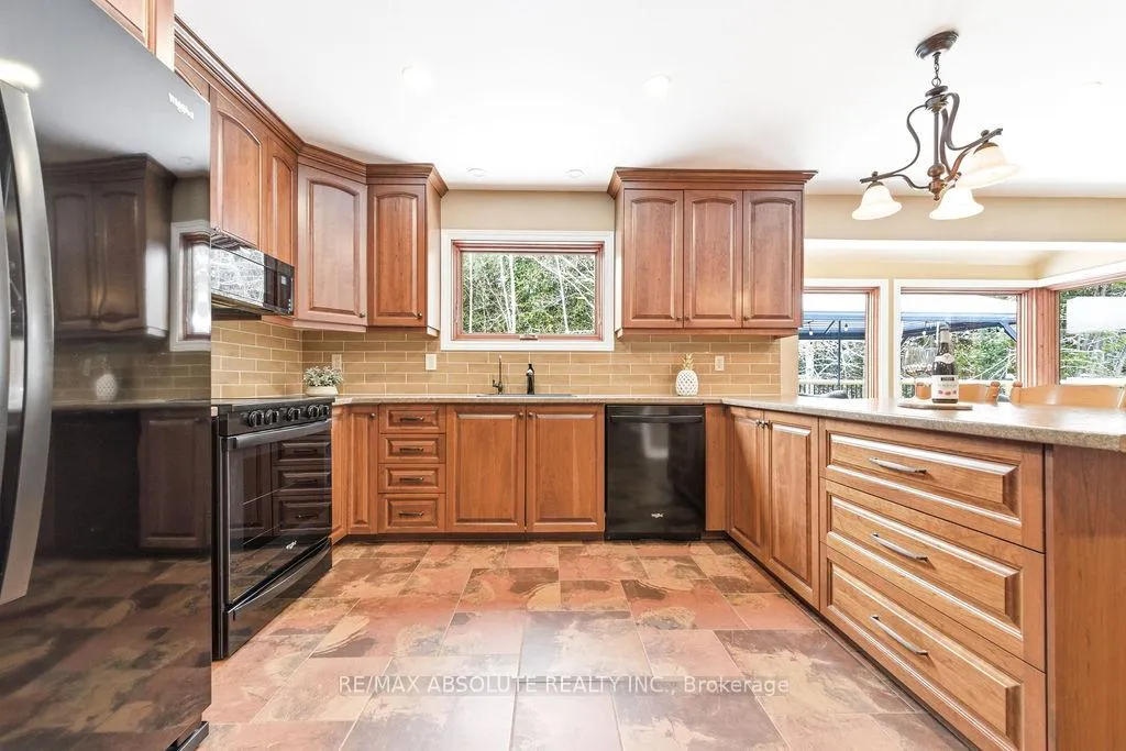 Photo 10 of 206 Deerwood Drive, Ottawa, Fitzroy Ward (South West) — HOMEH