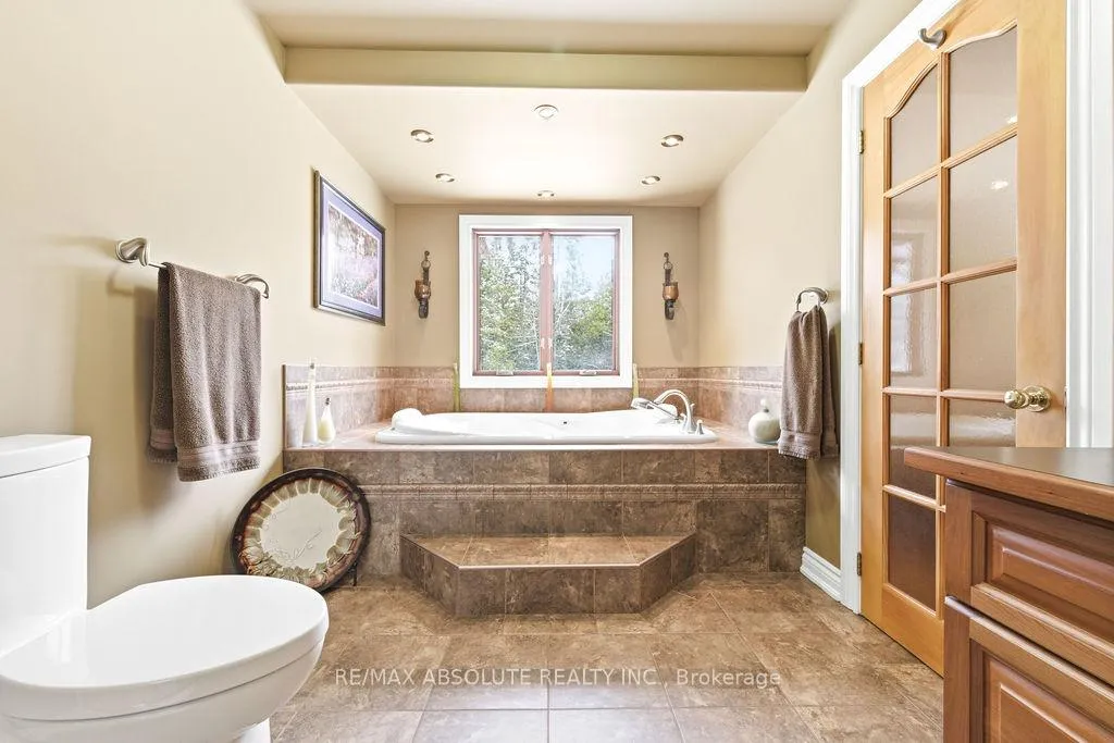 Photo 19 of 206 Deerwood Drive, Ottawa, Fitzroy Ward (South West) — HOMEH