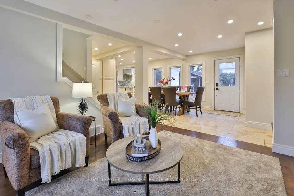 Photo 6 of 282 Pine Cove Road, Burlington, Roseland — HOMEH