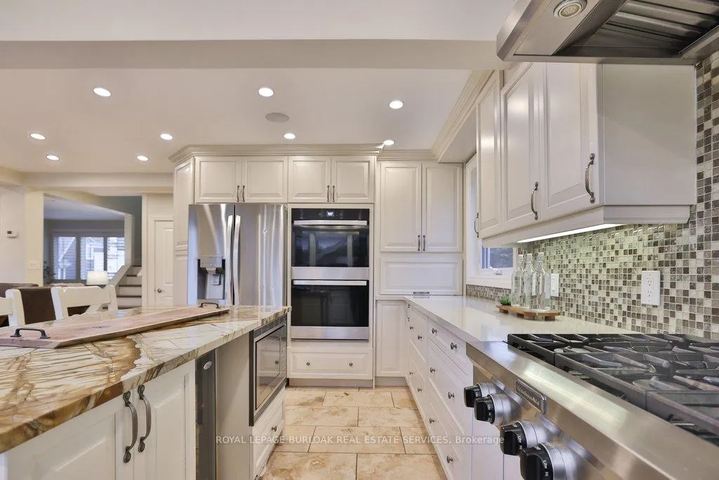Photo 13 of 282 Pine Cove Road, Burlington, Roseland — HOMEH