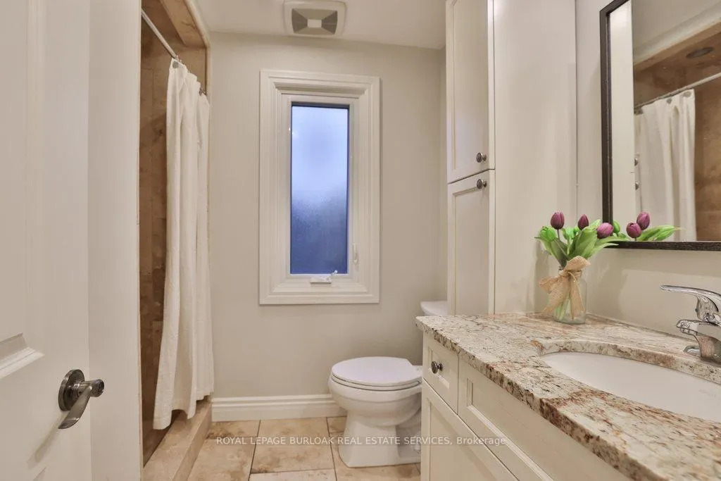 Photo 16 of 282 Pine Cove Road, Burlington, Roseland — HOMEH