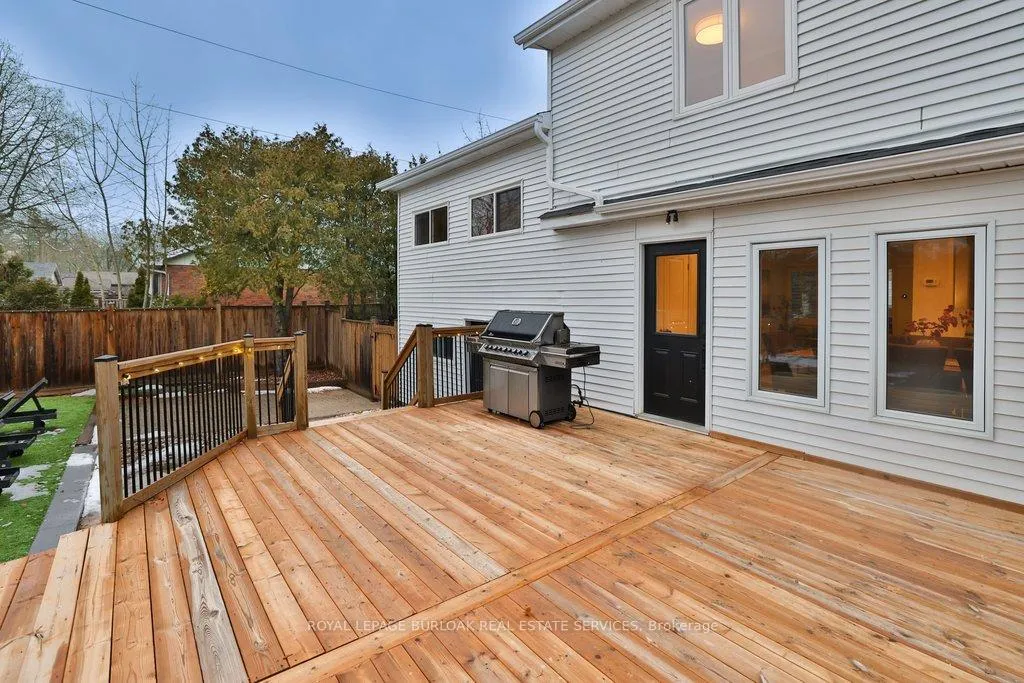 Photo 26 of 282 Pine Cove Road, Burlington, Roseland — HOMEH