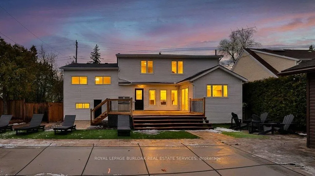 Photo 30 of 282 Pine Cove Road, Burlington, Roseland — HOMEH