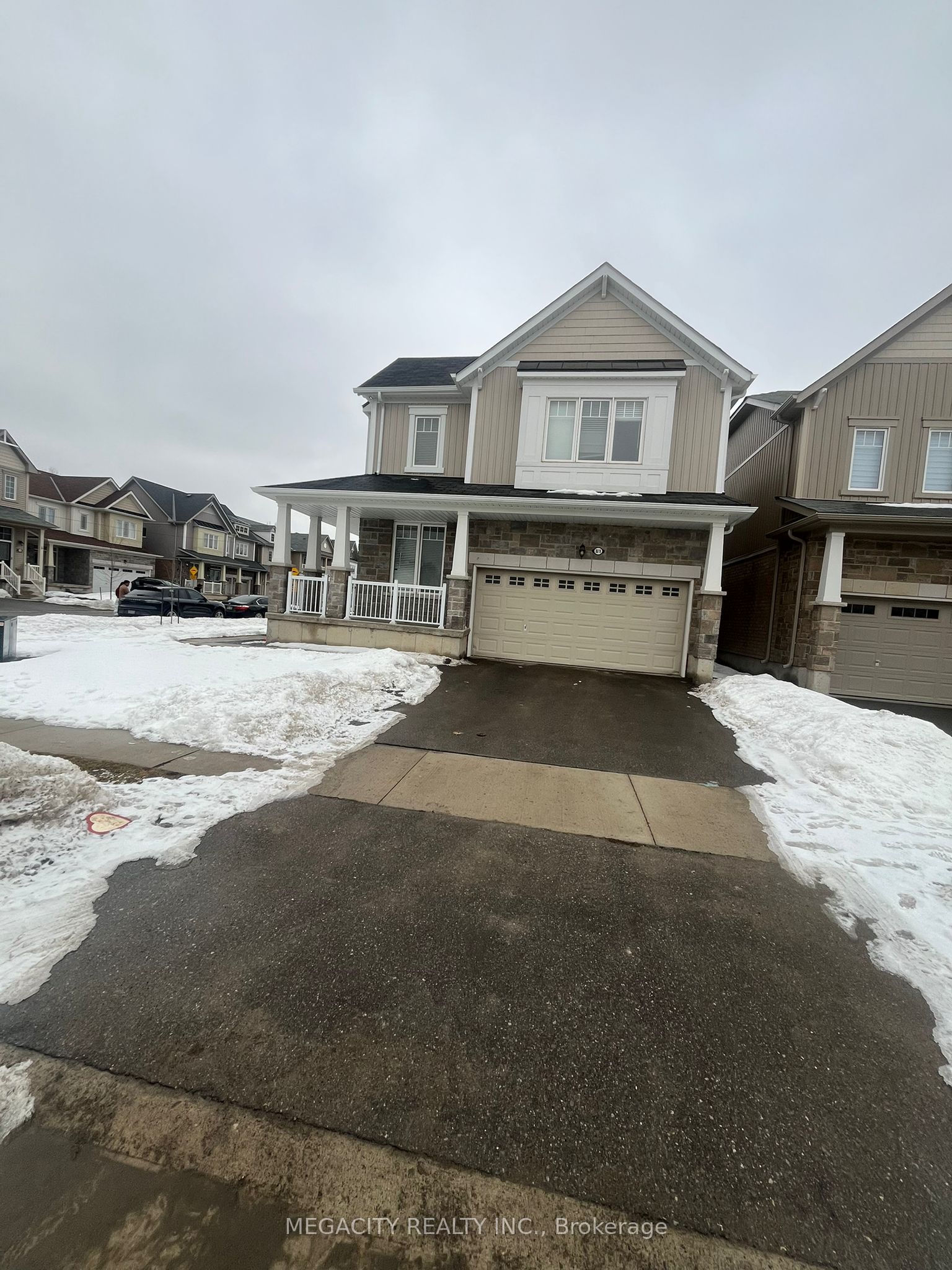 Front of 8610 Pawpaw Lane