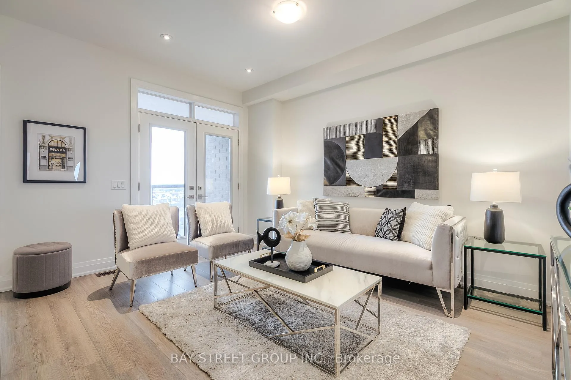 Photo 13 of 70 Salterton Circle, Vaughan, Rural Vaughan — HOMEH