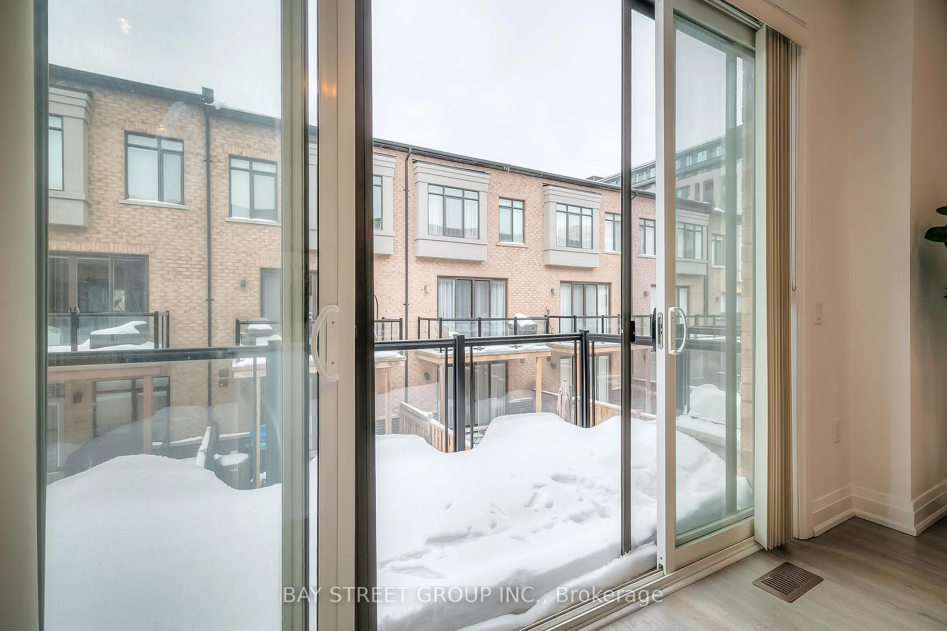 Photo 35 of 70 Salterton Circle, Vaughan, Rural Vaughan — HOMEH