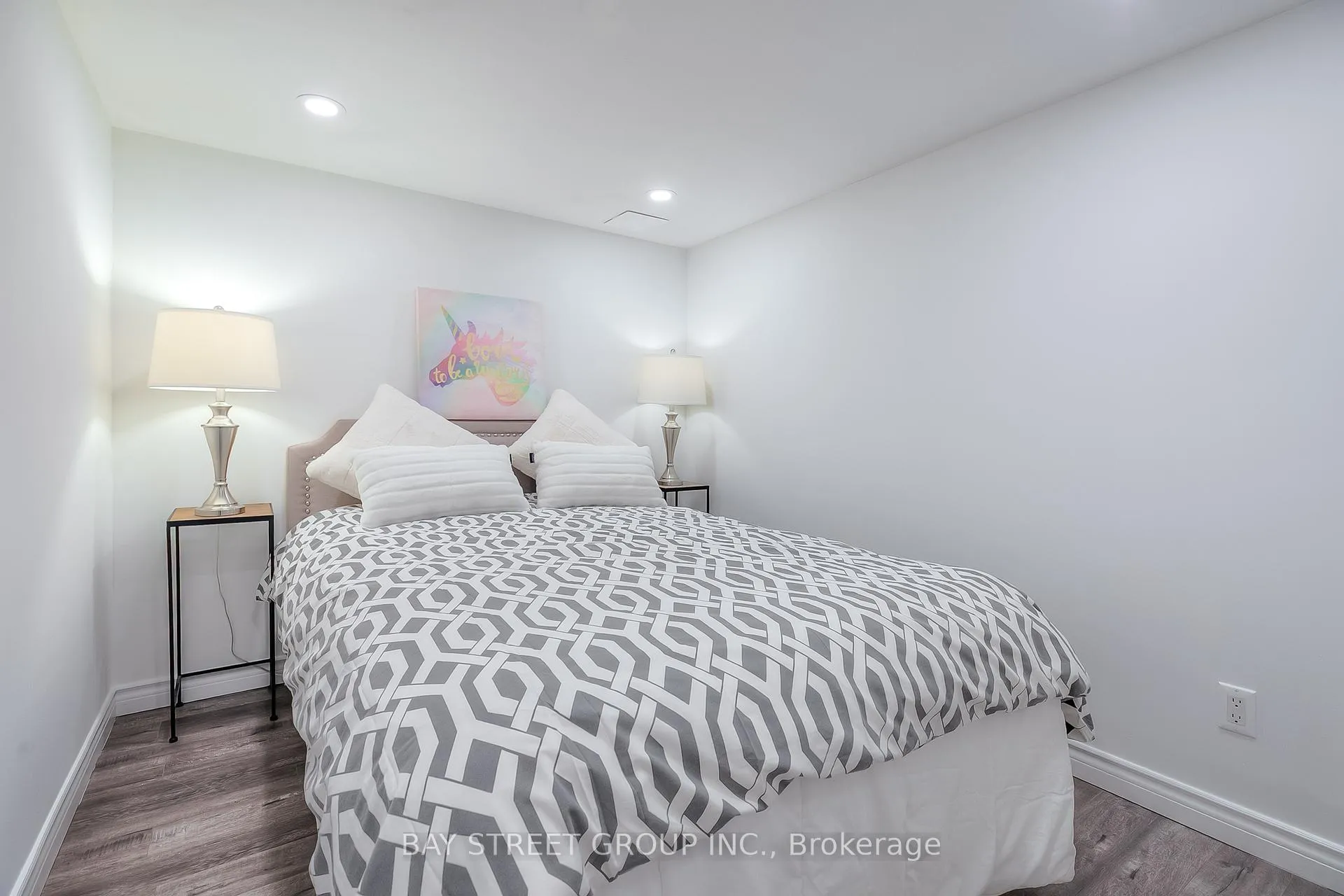 Photo 41 of 70 Salterton Circle, Vaughan, Rural Vaughan — HOMEH