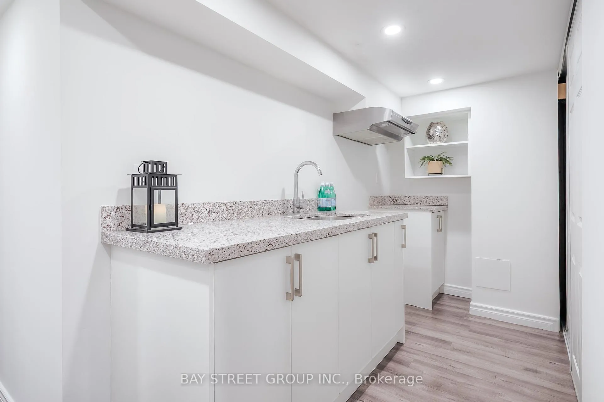 Photo 43 of 70 Salterton Circle, Vaughan, Rural Vaughan — HOMEH