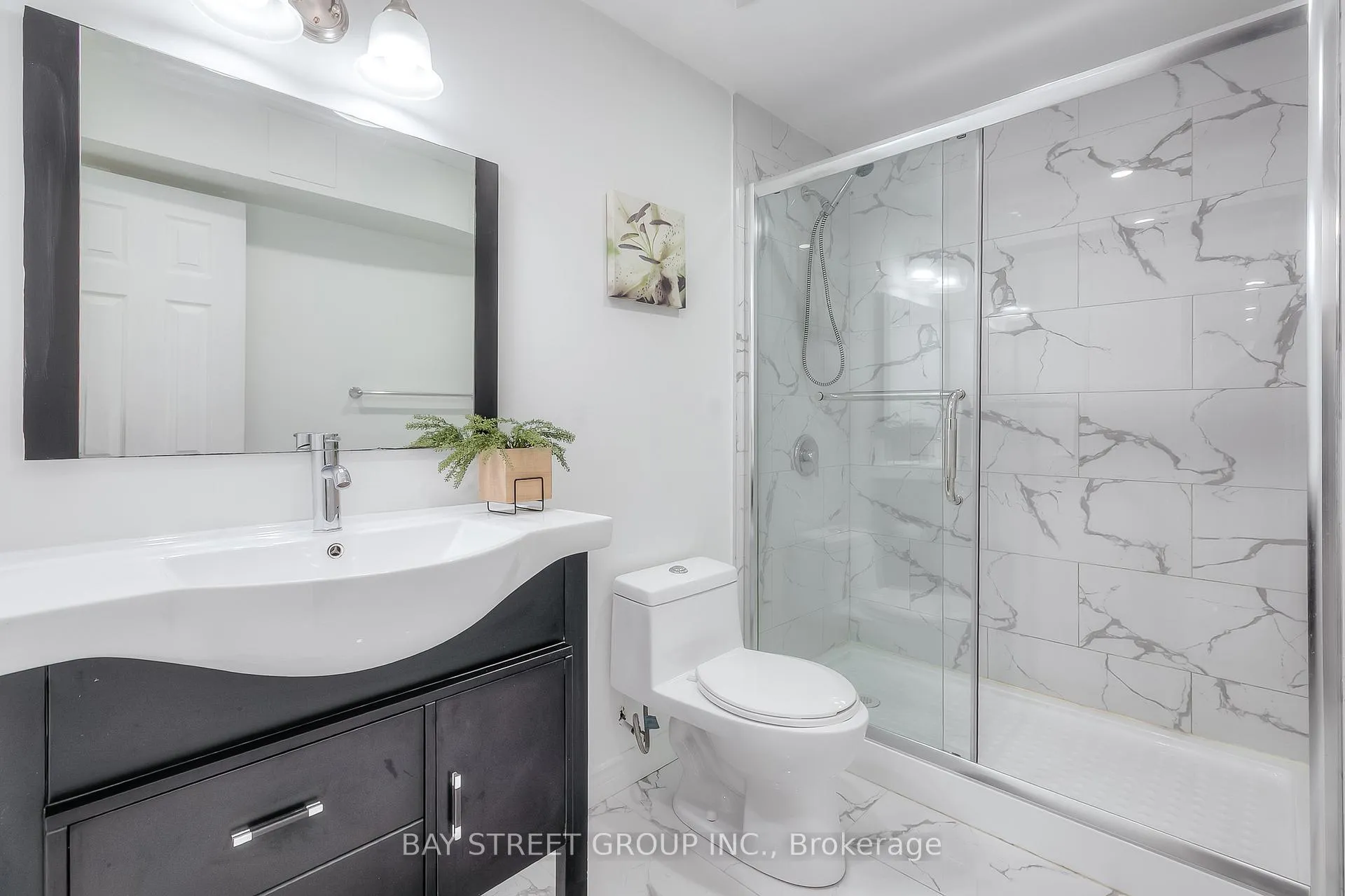 Photo 44 of 70 Salterton Circle, Vaughan, Rural Vaughan — HOMEH