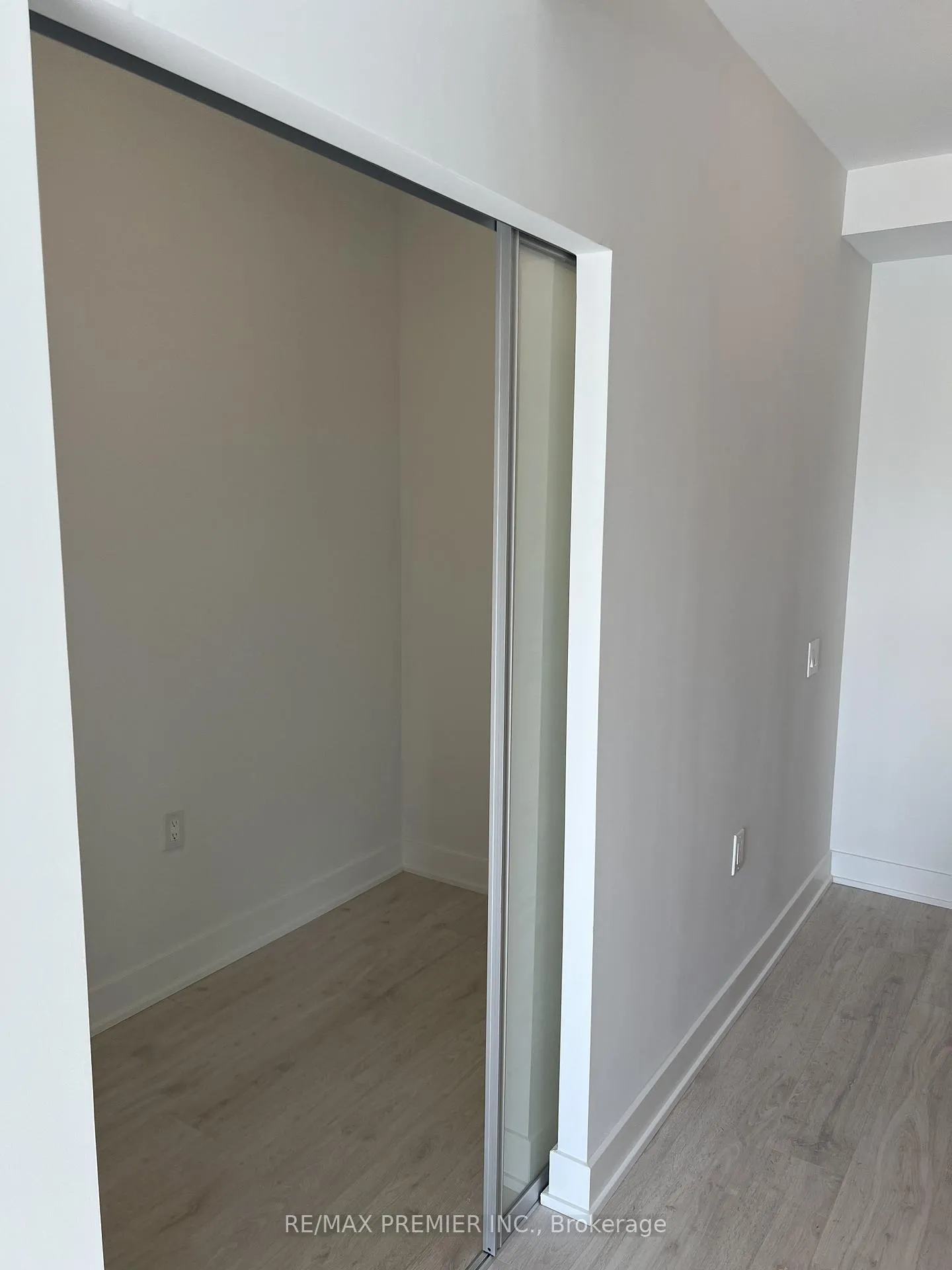 Photo 14 of Unit 509, 2088 James Street, Burlington, Brant — HOMEH