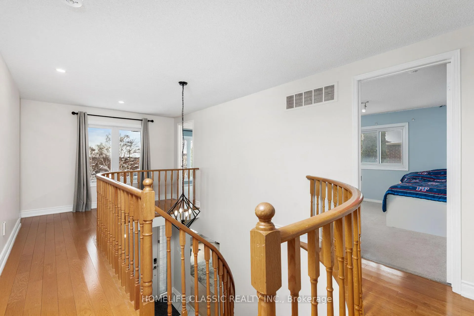 Photo 22 of 521 Sundown Crescent, Pickering, Woodlands — HOMEH