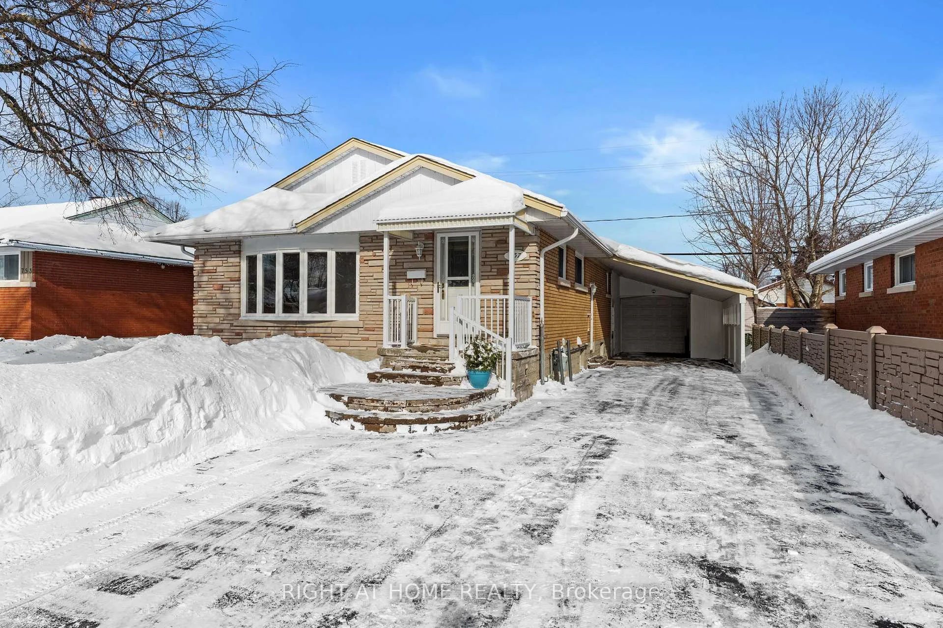 Photo 2 of 757 Dickens Avenue, Ottawa, Elmvale Acres — HOMEH