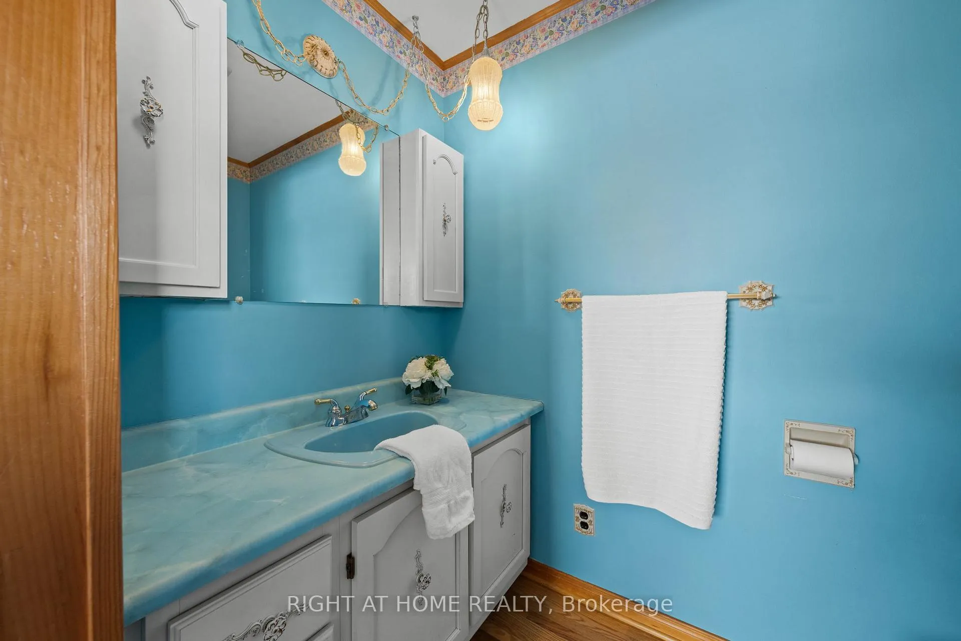 Photo 24 of 757 Dickens Avenue, Ottawa, Elmvale Acres — HOMEH
