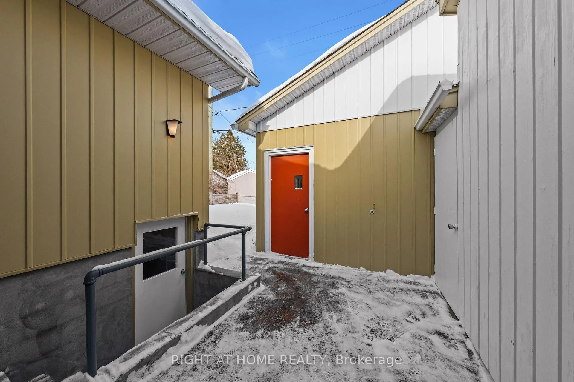 Photo 45 of 757 Dickens Avenue, Ottawa, Elmvale Acres — HOMEH