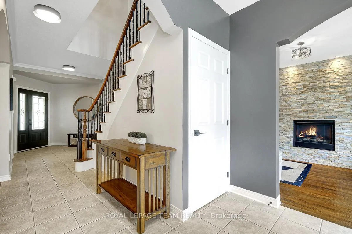 Photo 7 of 118 Oakfield Crescent, Ottawa, Barrhaven - Longfields — HOMEH