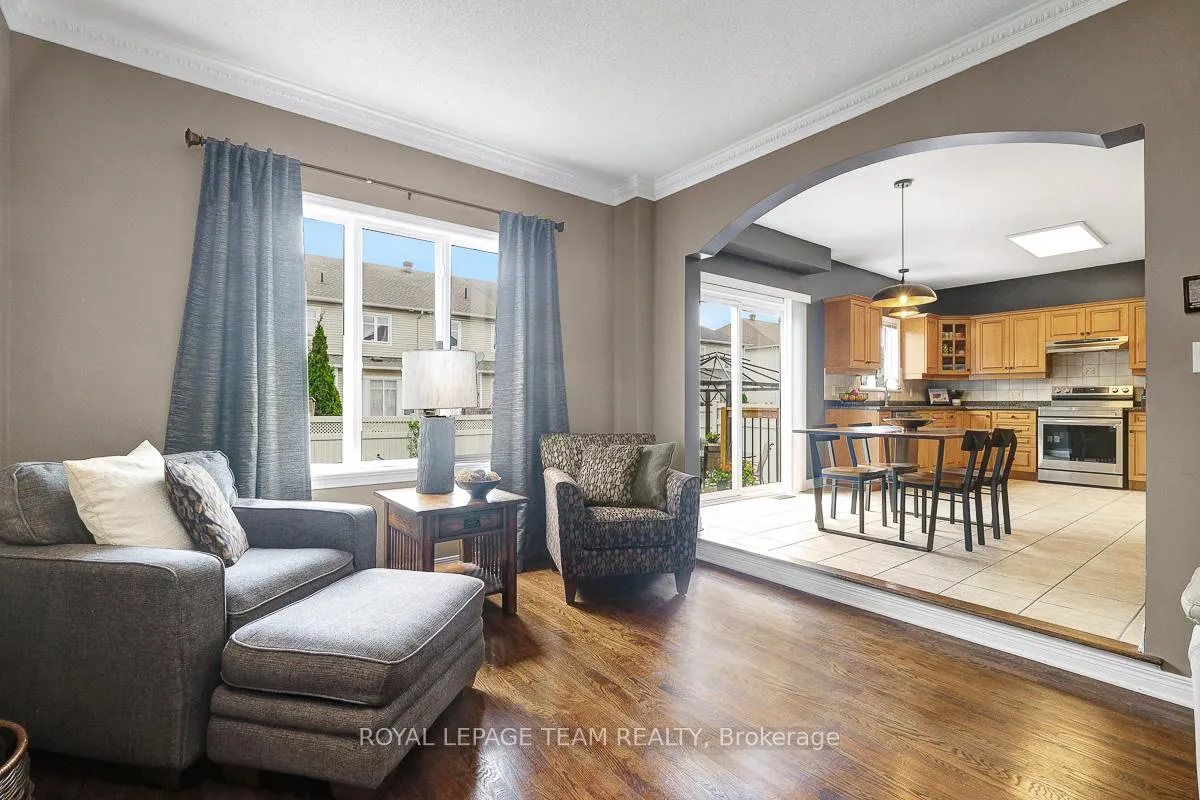 Photo 11 of 118 Oakfield Crescent, Ottawa, Barrhaven - Longfields — HOMEH