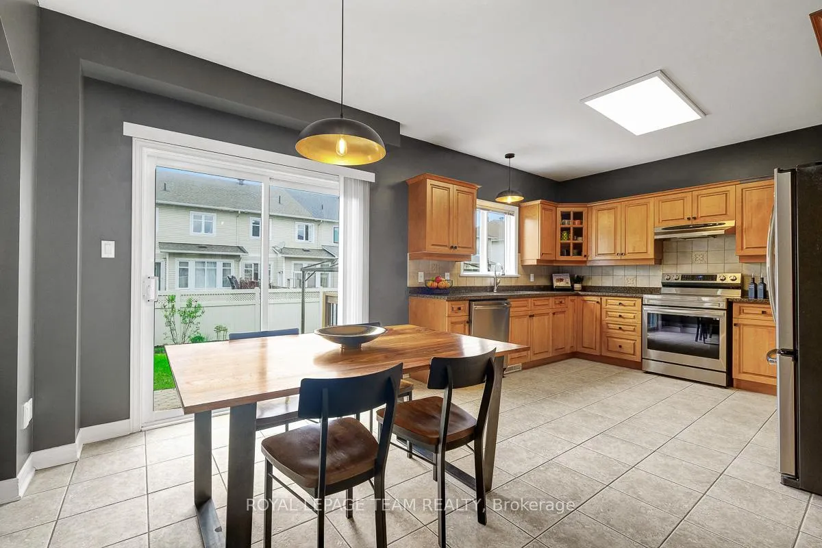 Photo 14 of 118 Oakfield Crescent, Ottawa, Barrhaven - Longfields — HOMEH