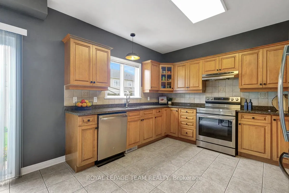 Photo 15 of 118 Oakfield Crescent, Ottawa, Barrhaven - Longfields — HOMEH