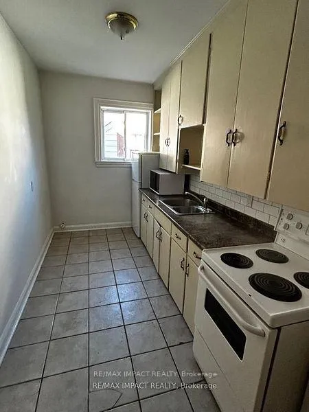 Photo 2 of Unit 2, 292 William Street E, Oshawa, O'Neill — HOMEH