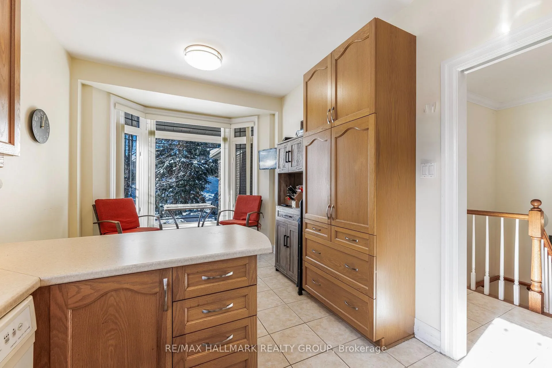 Photo 13 of 8 Waterford Way, Ottawa, Pineglen/Country Place — HOMEH