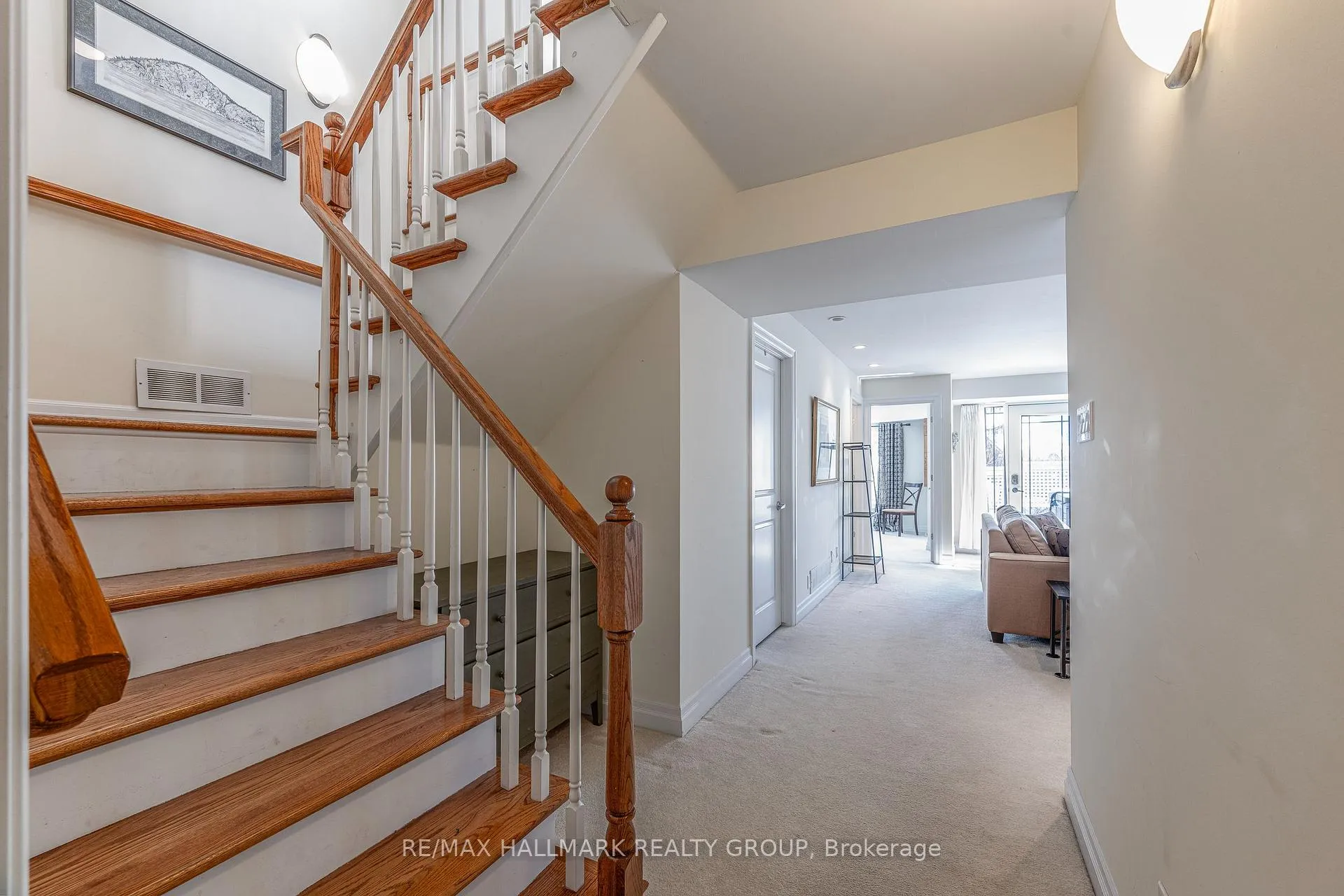 Photo 24 of 8 Waterford Way, Ottawa, Pineglen/Country Place — HOMEH