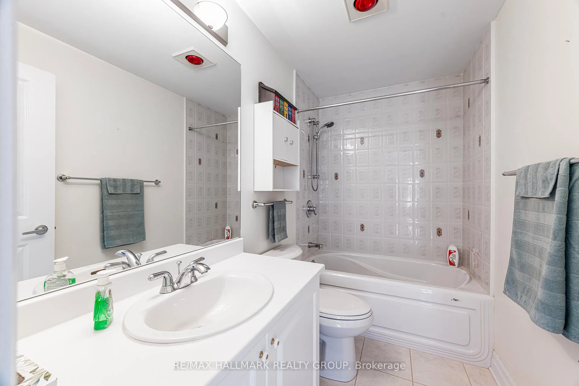 Photo 27 of 8 Waterford Way, Ottawa, Pineglen/Country Place — HOMEH
