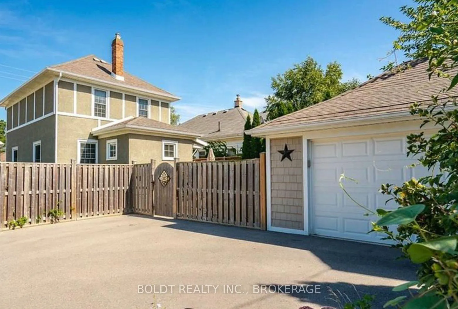 Photo 41 of 17 Taylor Avenue, St. Catharines, Downtown — HOMEH