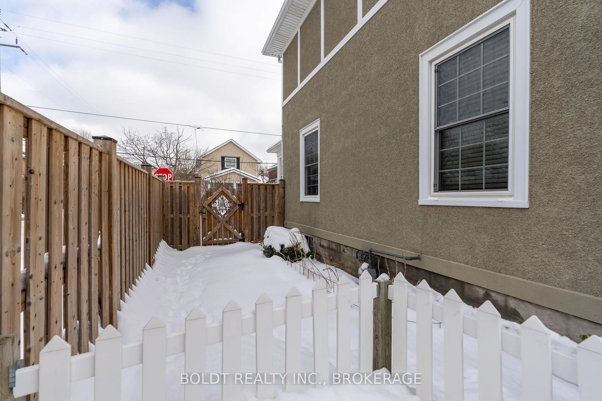 Photo 43 of 17 Taylor Avenue, St. Catharines, Downtown — HOMEH