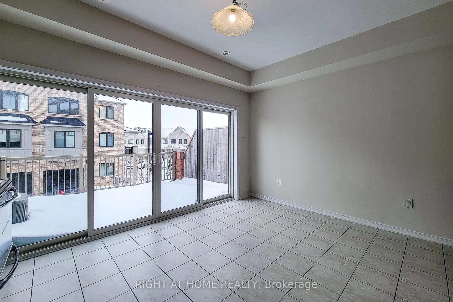 Photo 24 of Unit U#33, 8317 Mulberry Drive, Niagara Falls, Brown — HOMEH
