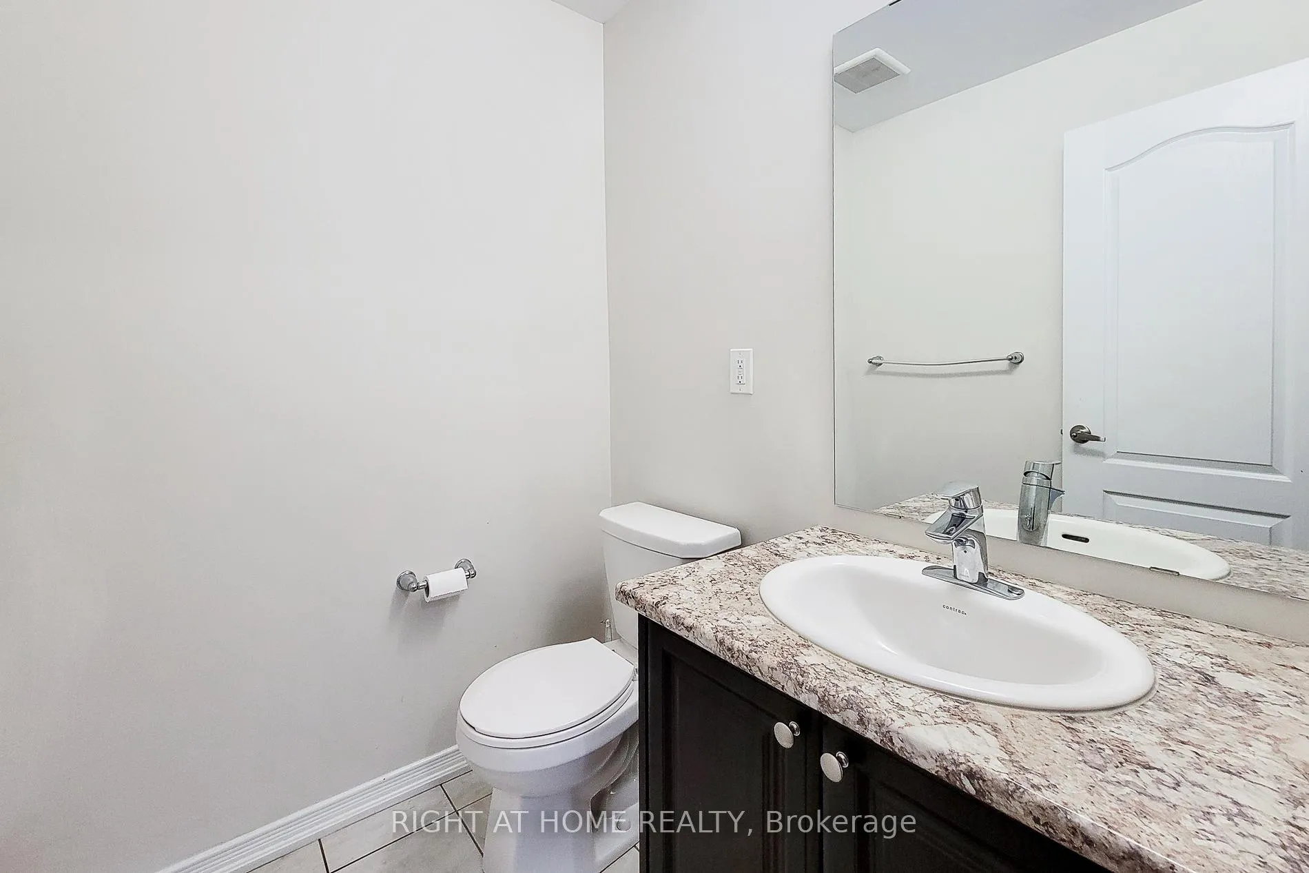Photo 27 of Unit U#33, 8317 Mulberry Drive, Niagara Falls, Brown — HOMEH