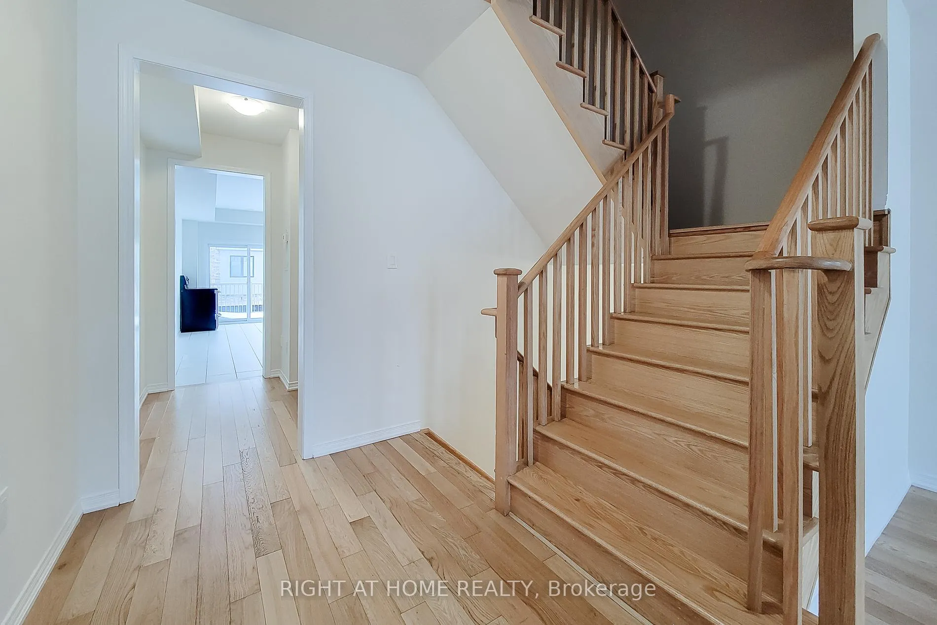 Photo 28 of Unit U#33, 8317 Mulberry Drive, Niagara Falls, Brown — HOMEH