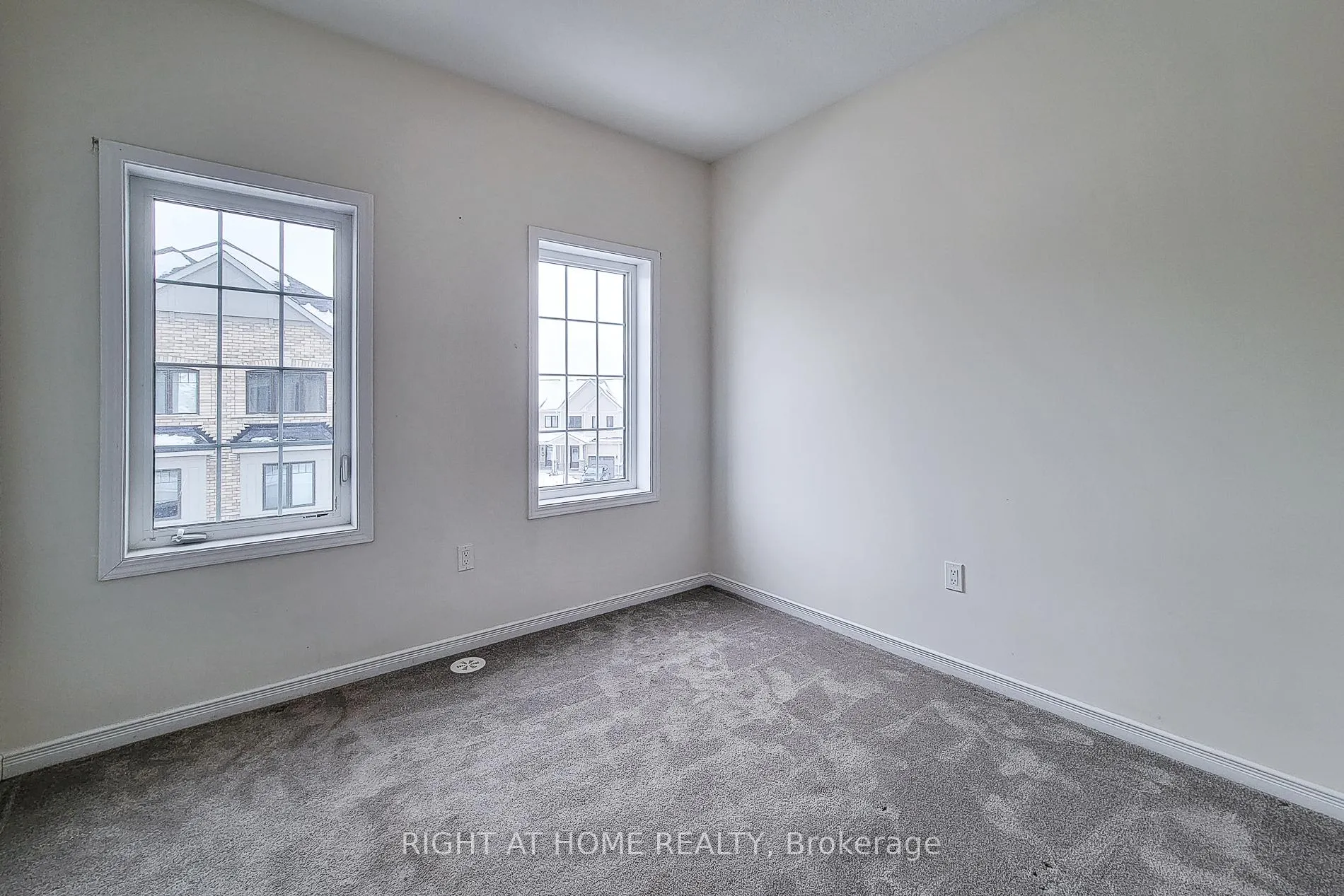 Photo 34 of Unit U#33, 8317 Mulberry Drive, Niagara Falls, Brown — HOMEH